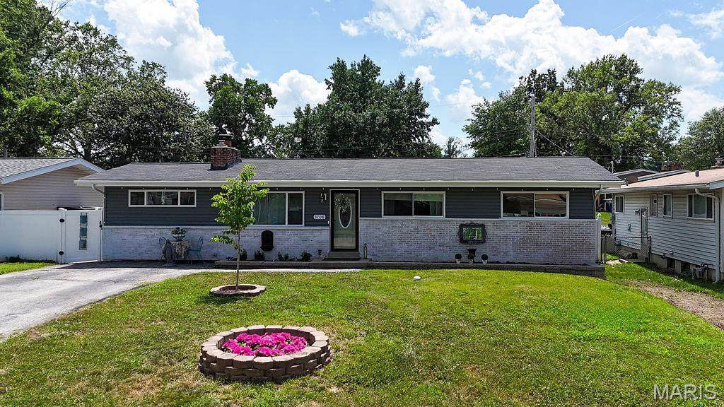 3708 Edwards Road - Photo 1