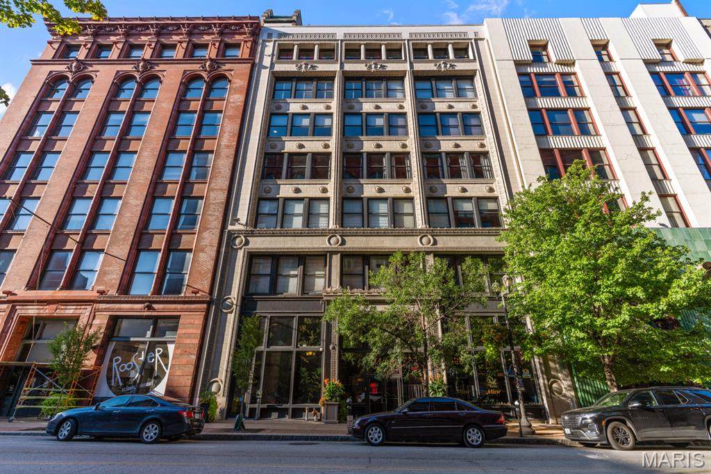 1015 Washington Avenue - Photo 1