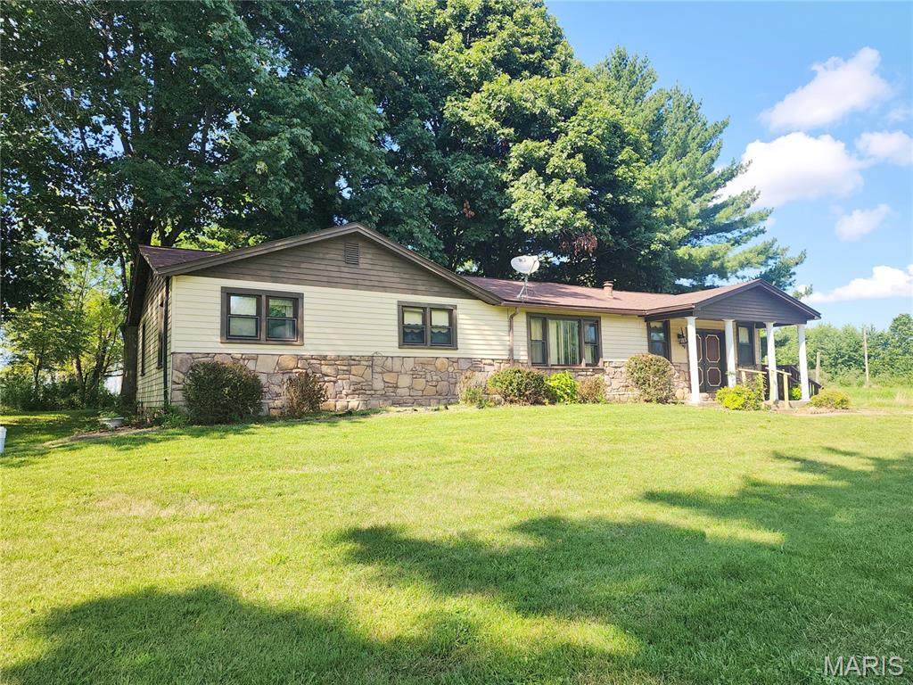 808 Hickory Avenue - Photo 1