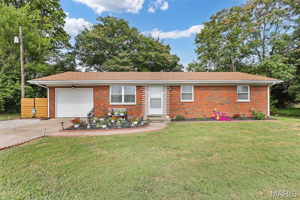 102 Toni Court - Photo 1