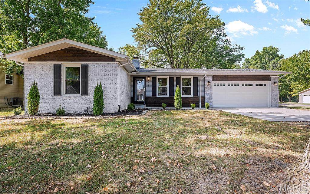 588 Westview Drive - Photo 1