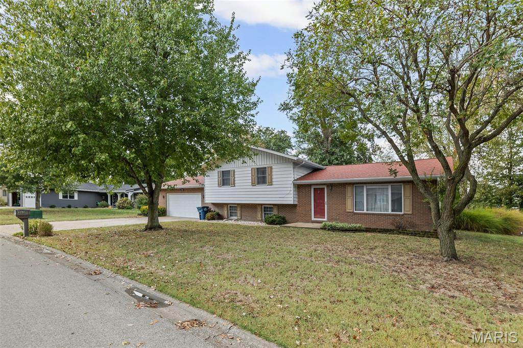 255 Delwood Drive - Photo 1