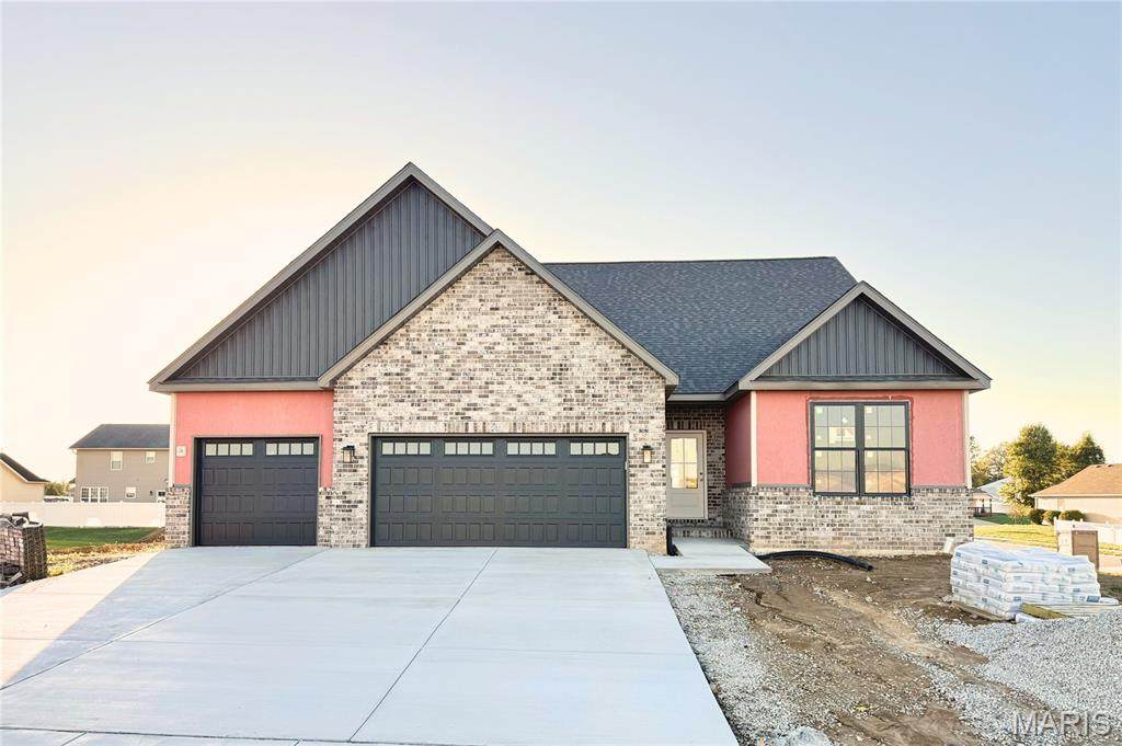 1437 Guilford Place - Photo 1