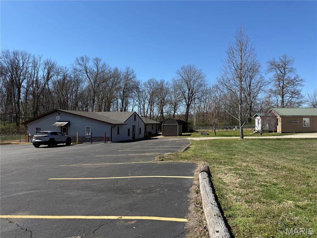 1162 Karsch Boulevard - Photo 1