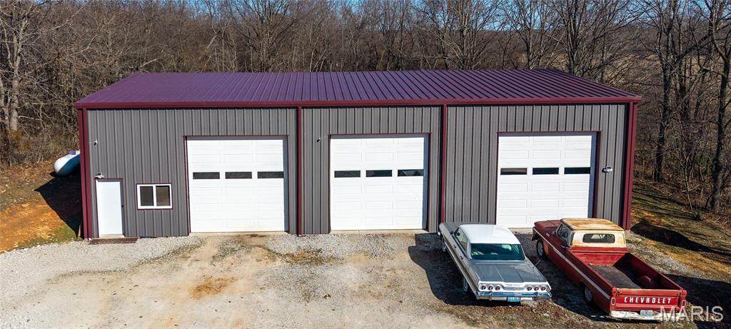 1813 Private Road 8650 - Photo 1