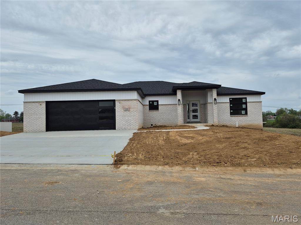 520 Hayden Drive - Photo 1