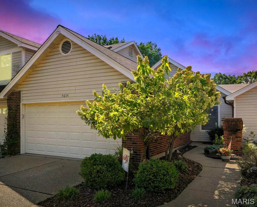 5634 Duchesne Parque Drive - Photo 1