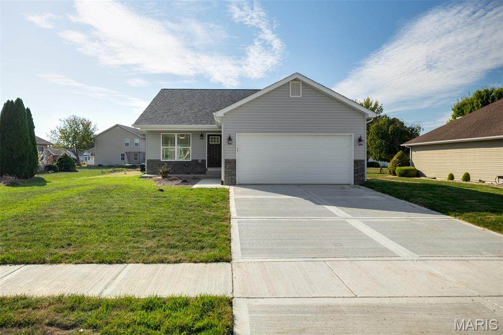 1016 Fox Manor Court - Photo 1