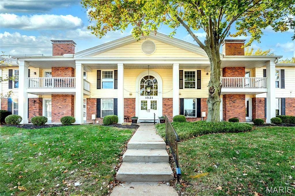 1521 Hedgeford Drive - Photo 1