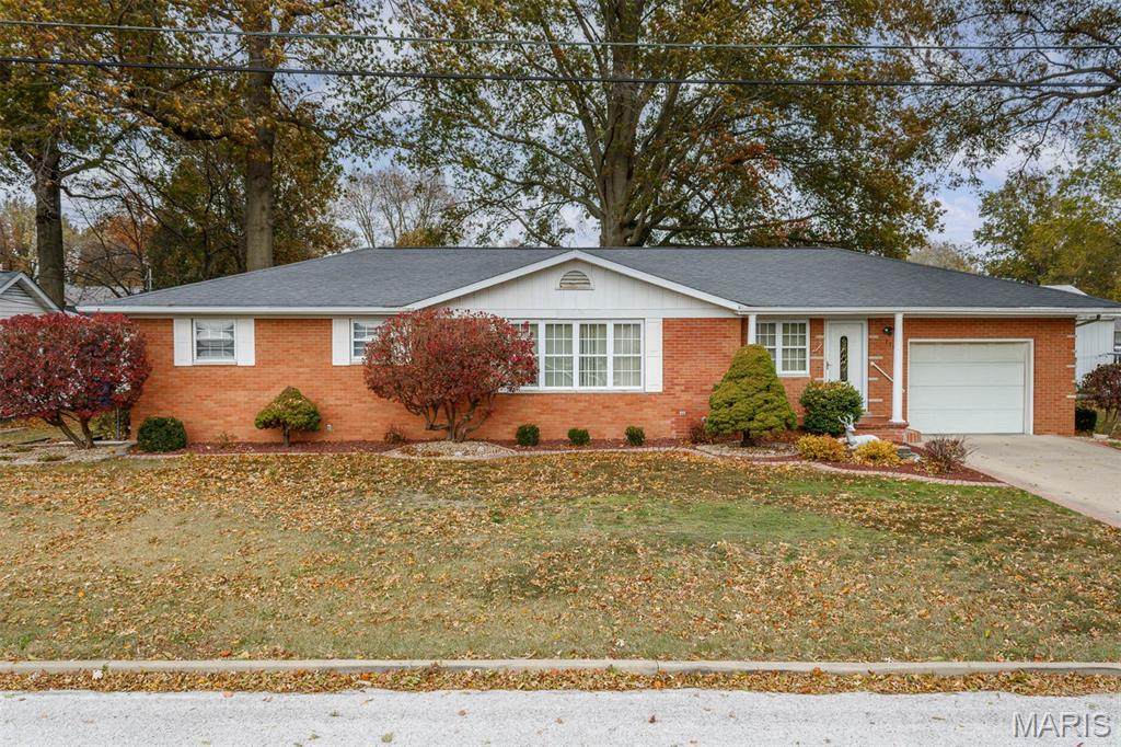 1103 Walnut Street - Photo 1