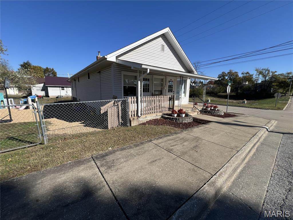 500 North Street - Photo 1
