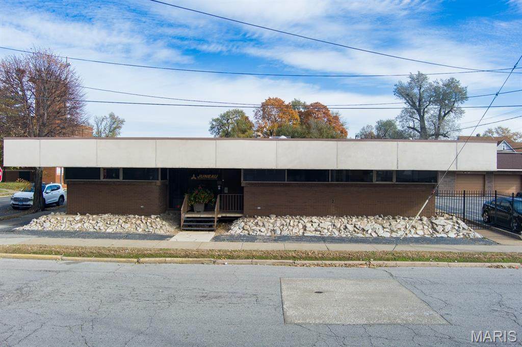 2100 State Street - Photo 1