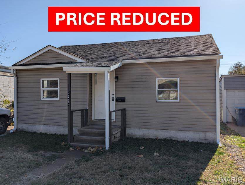 2712 Lincoln Avenue - Photo 1
