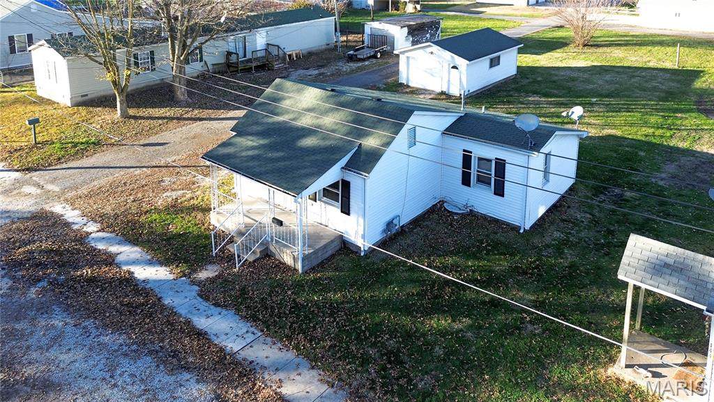 150 Maple Street - Photo 1