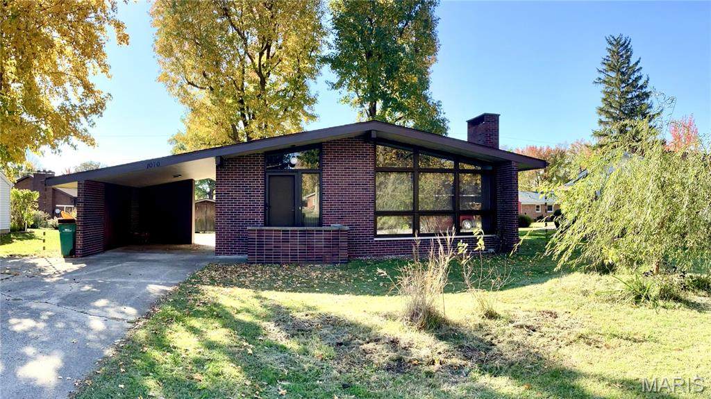 1070 Monroe Street - Photo 1