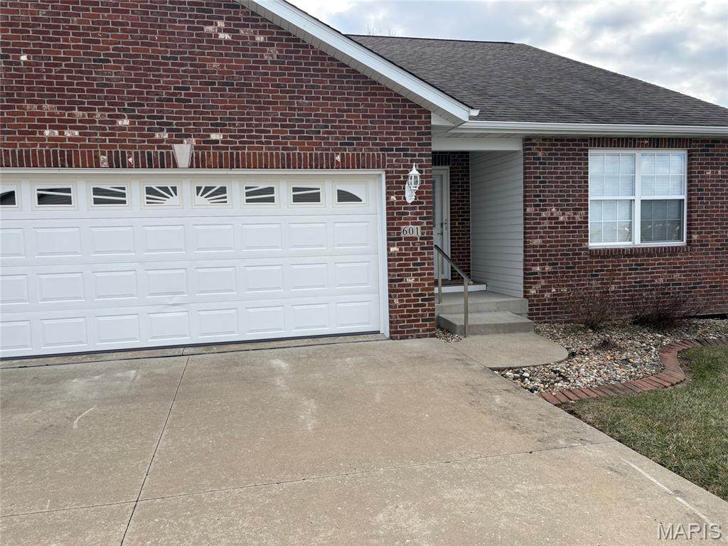 601 Elizabeth Drive - Photo 1