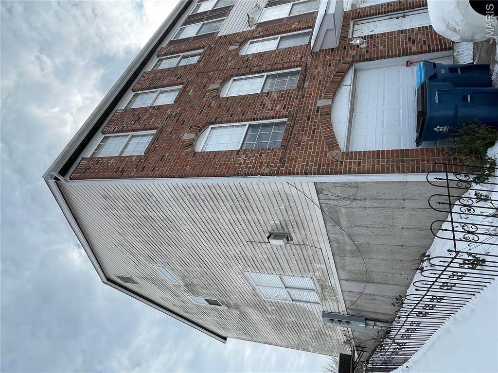 6 Robinson Circle Drive - Photo 1