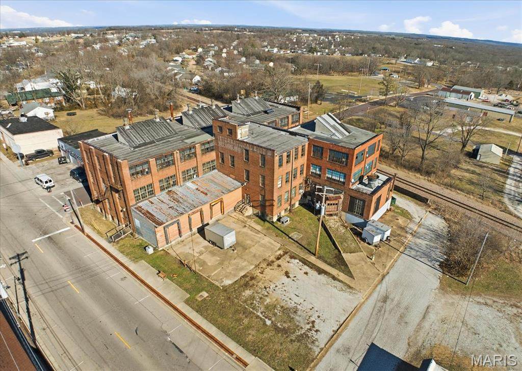 160 Main Street - Photo 1
