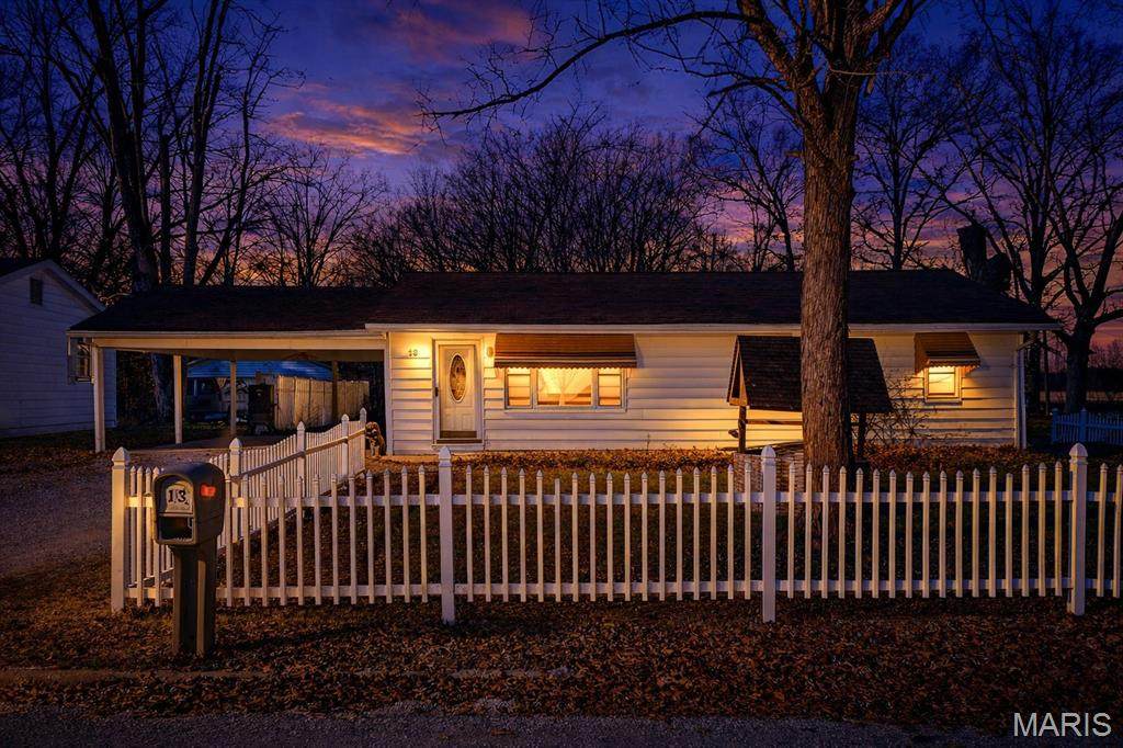 13 Sandridge Drive - Photo 1