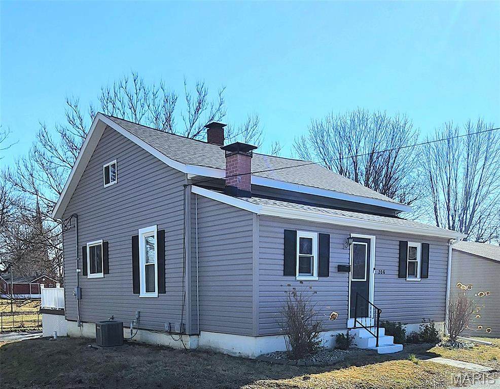 206 Westwood Drive - Photo 1