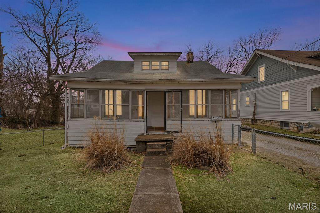 2619 Sidney Street - Photo 1