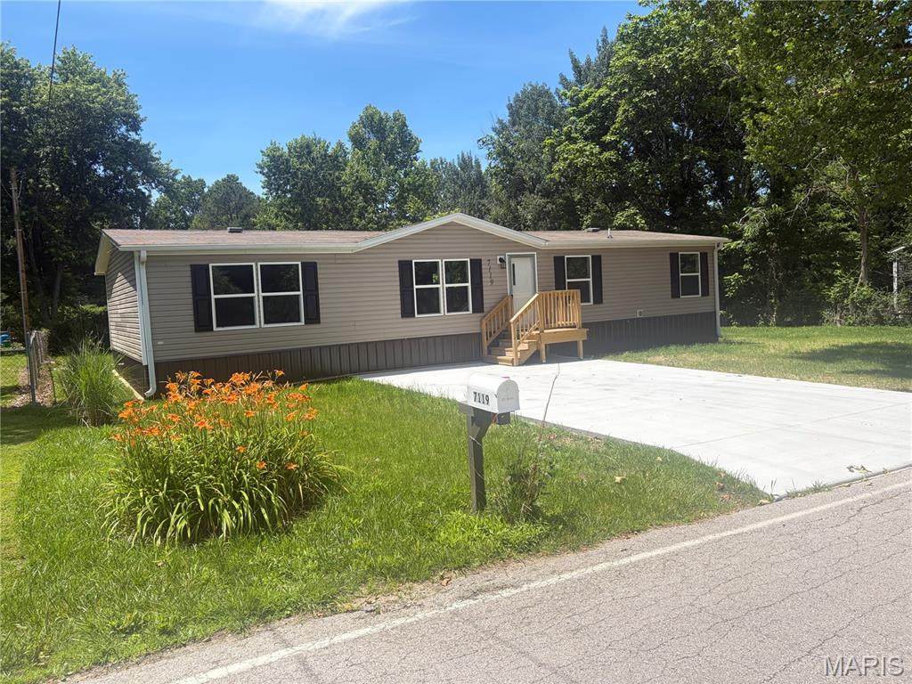 7119 Wheeler Avenue - Photo 1