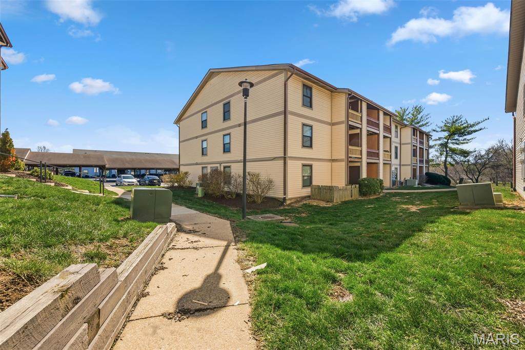 1442 Summergate Parkway - Photo 1