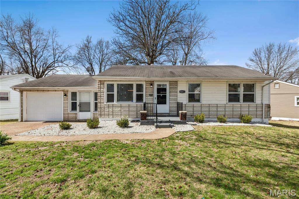 9863 Eastdell Drive - Photo 1