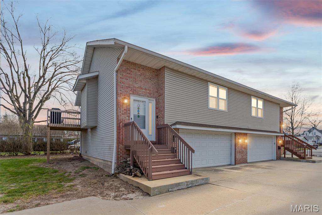 1345 Poplar Street - Photo 1