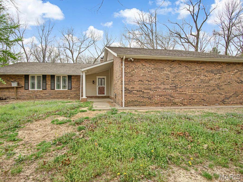 110 Estate Drive - Photo 1