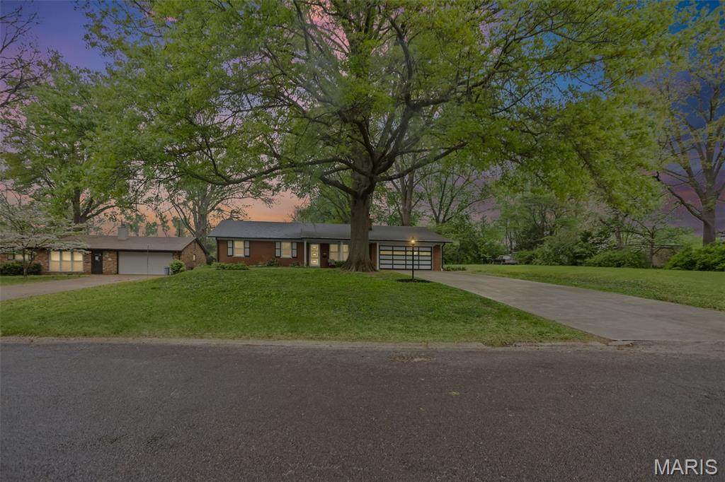 9 Beth Ann Drive - Photo 1