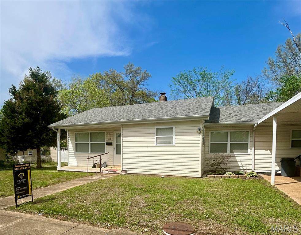 409 James Avenue - Photo 1
