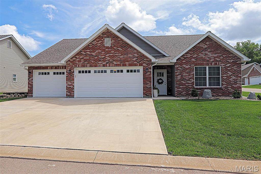 340 Cottonwood Lane - Photo 1