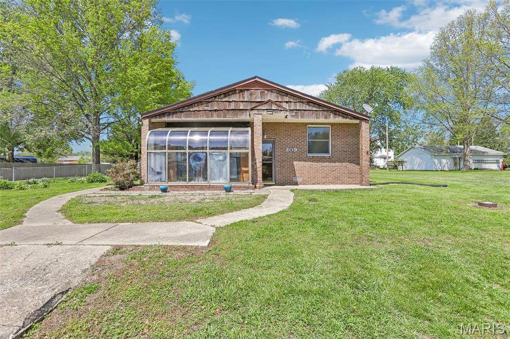 309 3rd South Street - Photo 1
