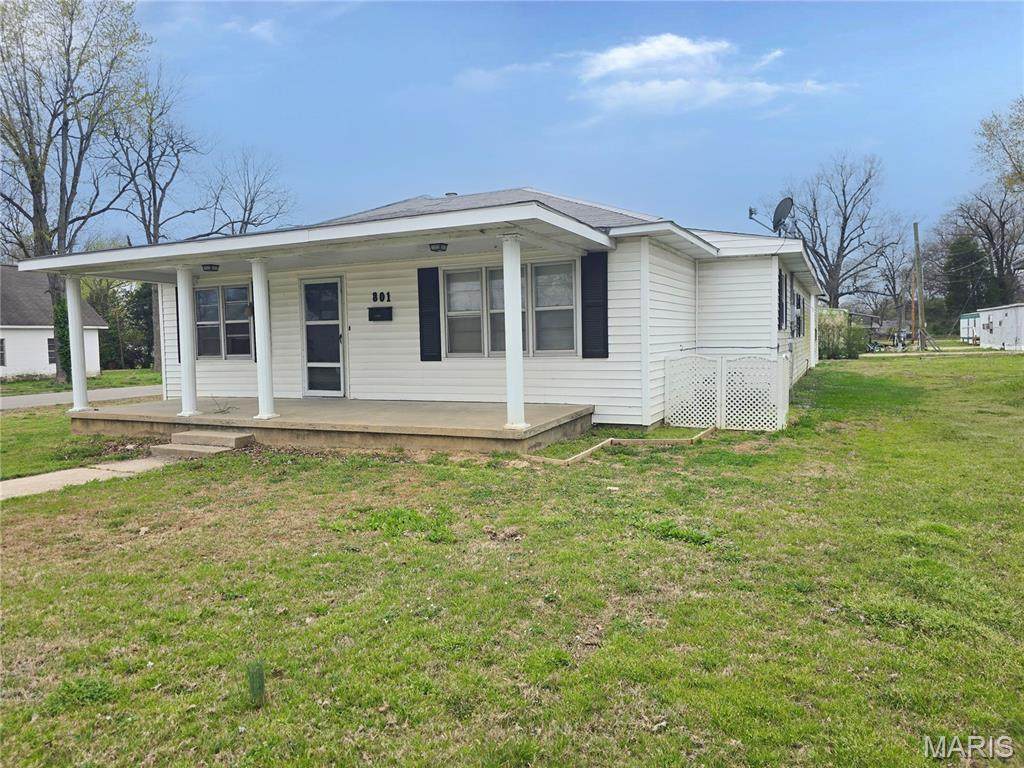 801 Poplar Street - Photo 1