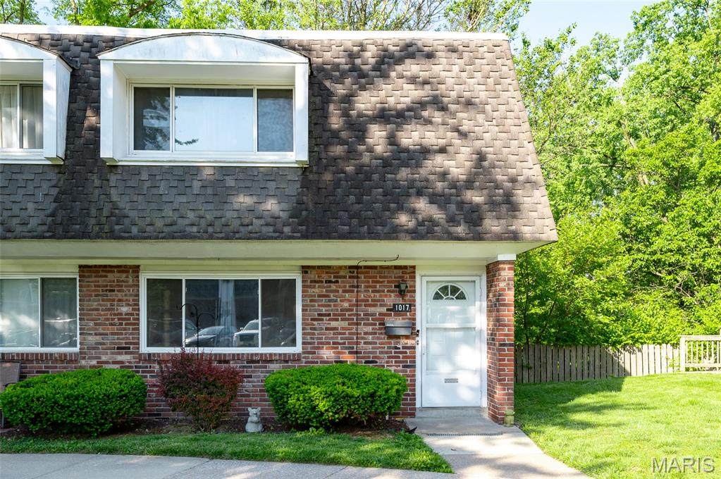 1017 Lafayette Court - Photo 1