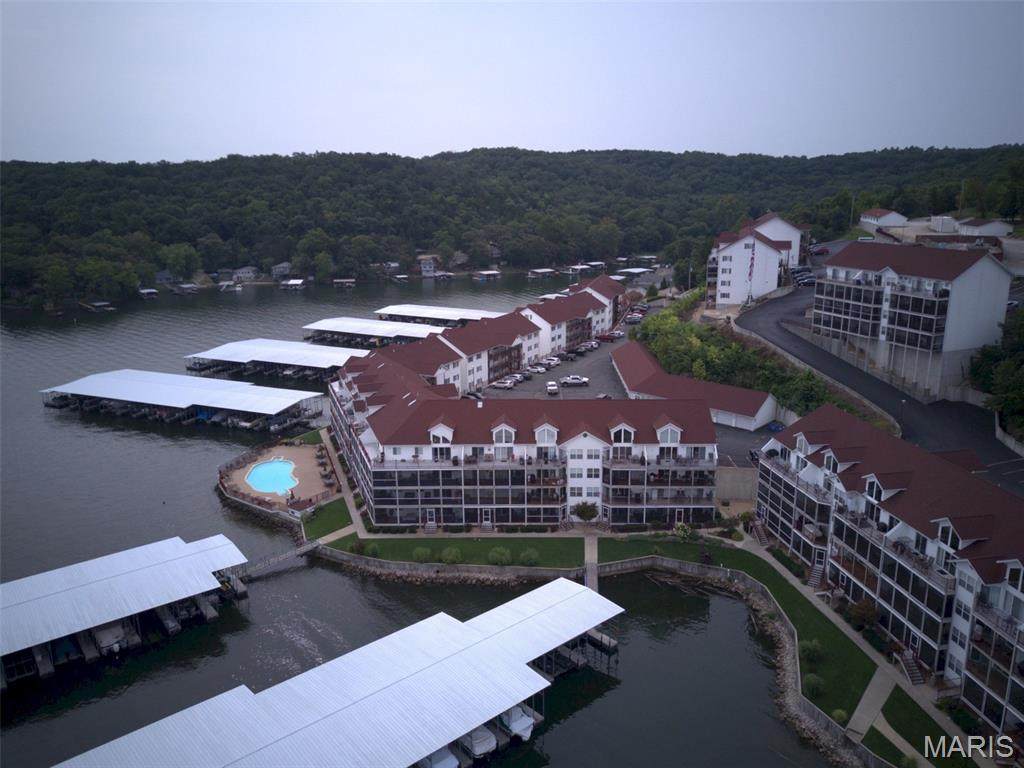 600 Clearwater Drive - Photo 1