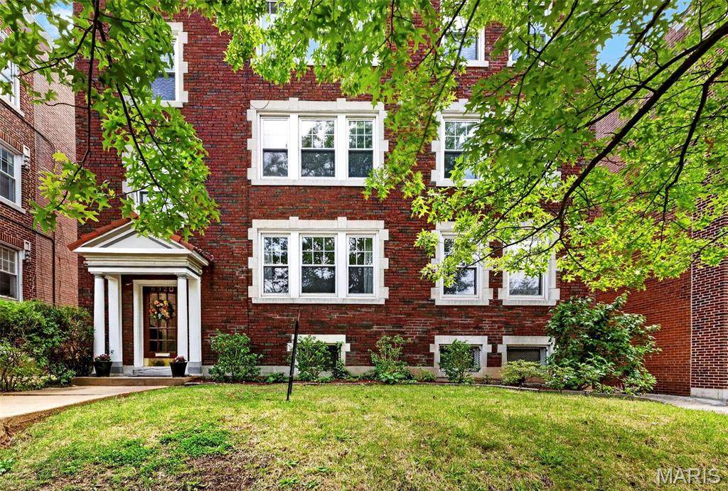 6320 Northwood Avenue - Photo 1