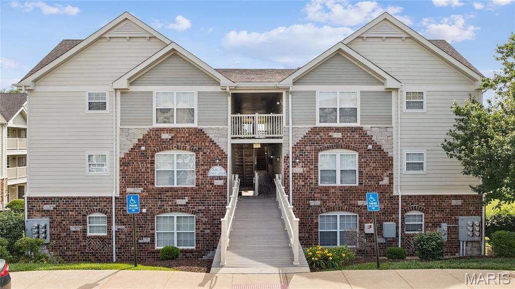 1934 Piedmont Circle - Photo 1