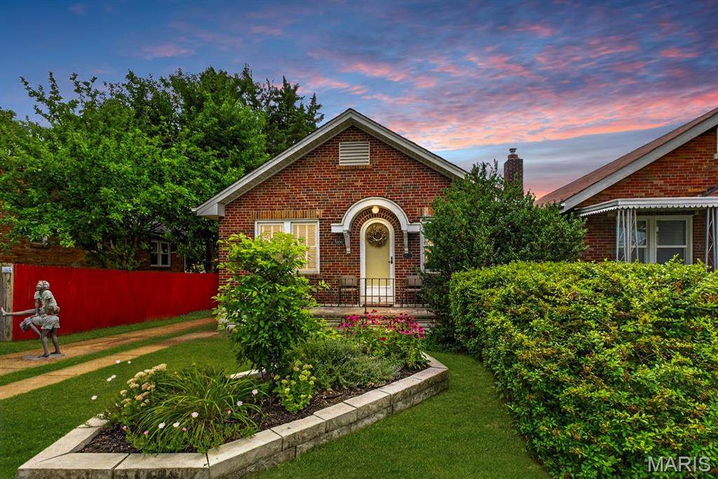 5300 Chippewa Street - Photo 1