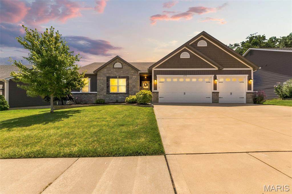1802 Barclay Trail Drive - Photo 1