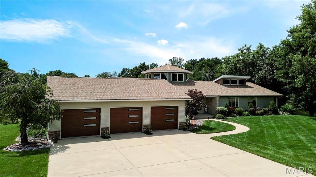 5119 White Oak Drive - Photo 1