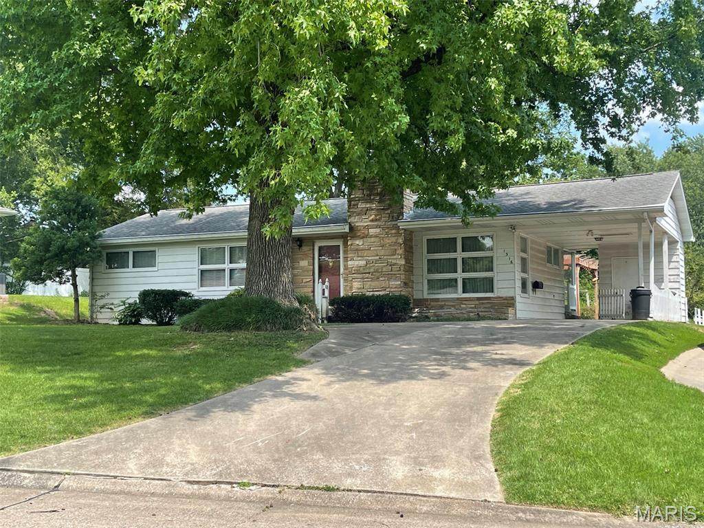 1316 Victoria Drive - Photo 1