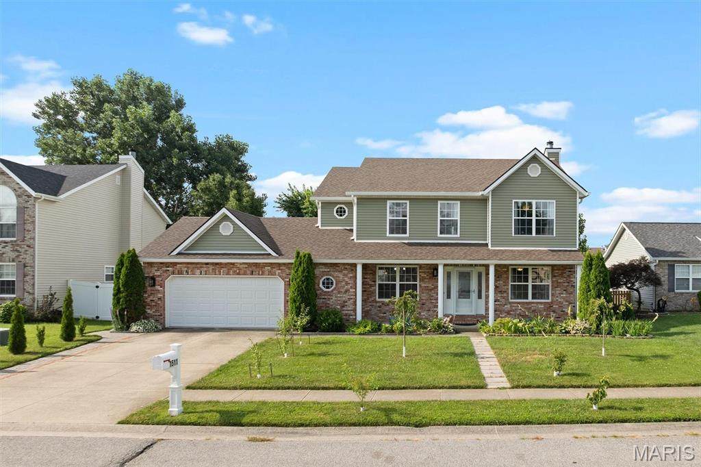 1511 Nottinghill Drive - Photo 1
