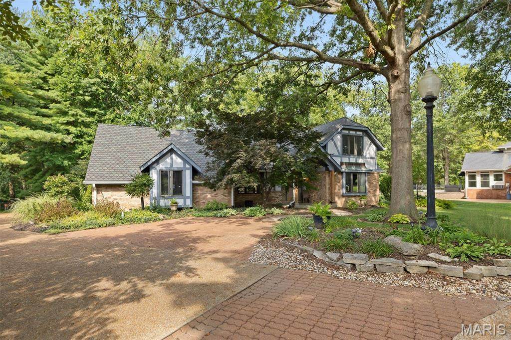 5 Pinebrook Court - Photo 1