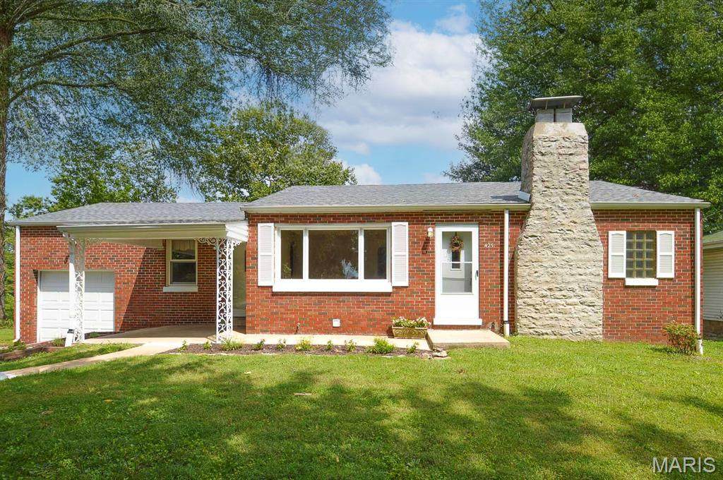 425 47th Street - Photo 1