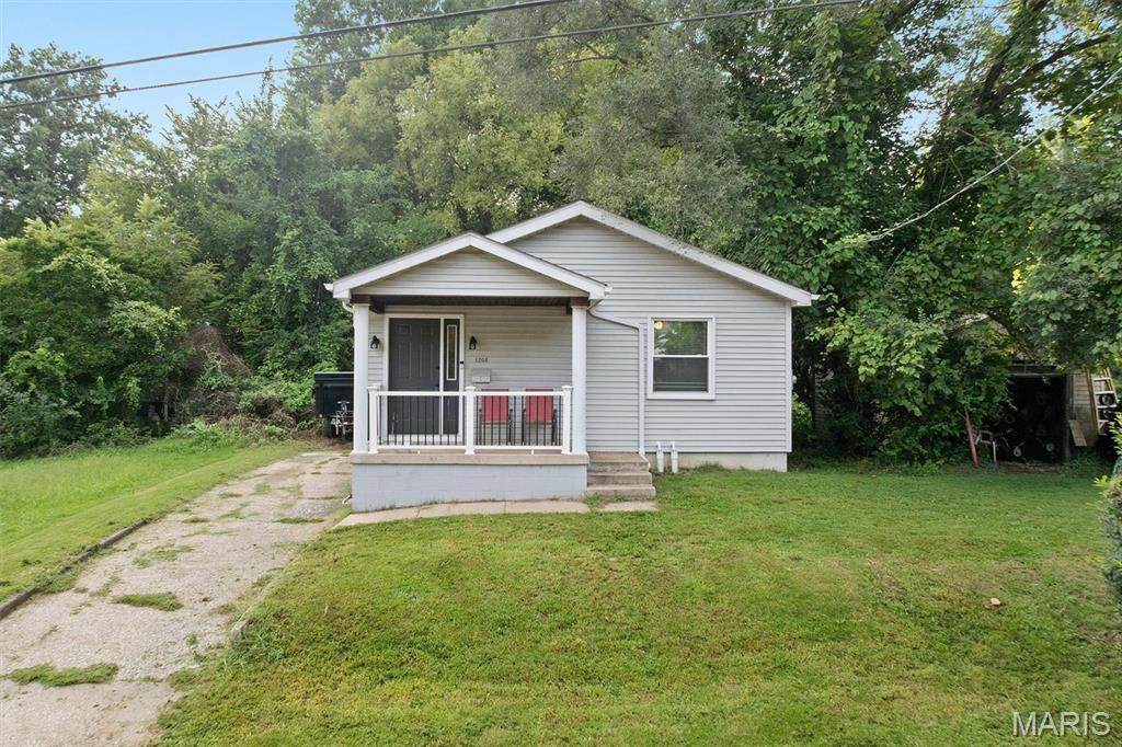 1208 Armstrong Street - Photo 1