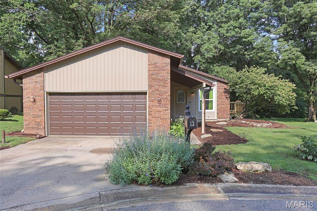 13 Dogwood Lane - Photo 1