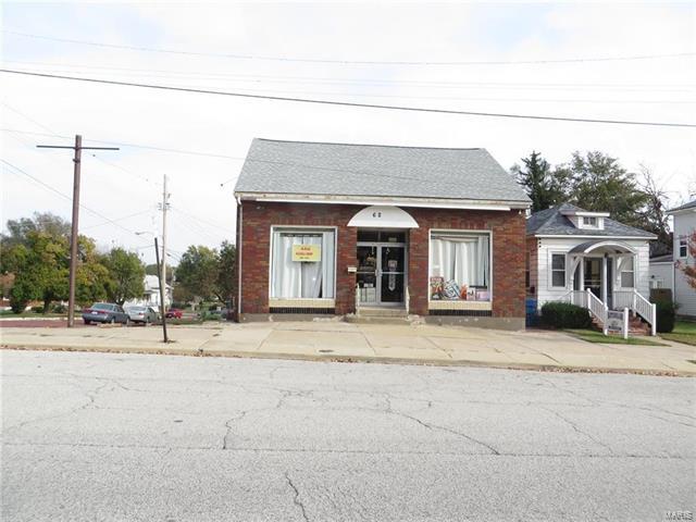 623 Henry Street - Photo 1