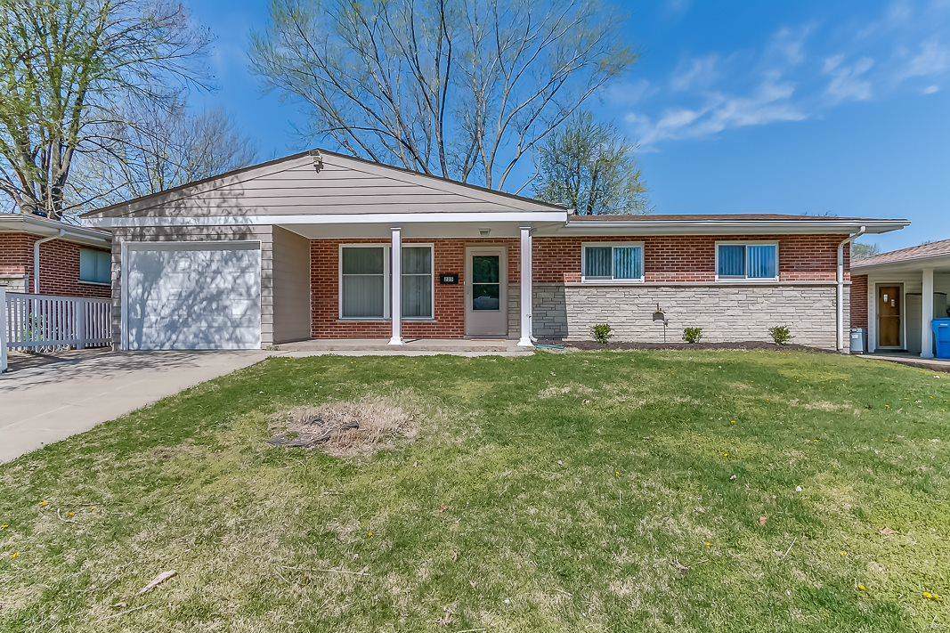 225 Naomi Avenue - Photo 1